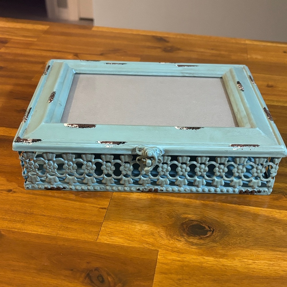 Metal Shadow Box - Picture 1 of 6